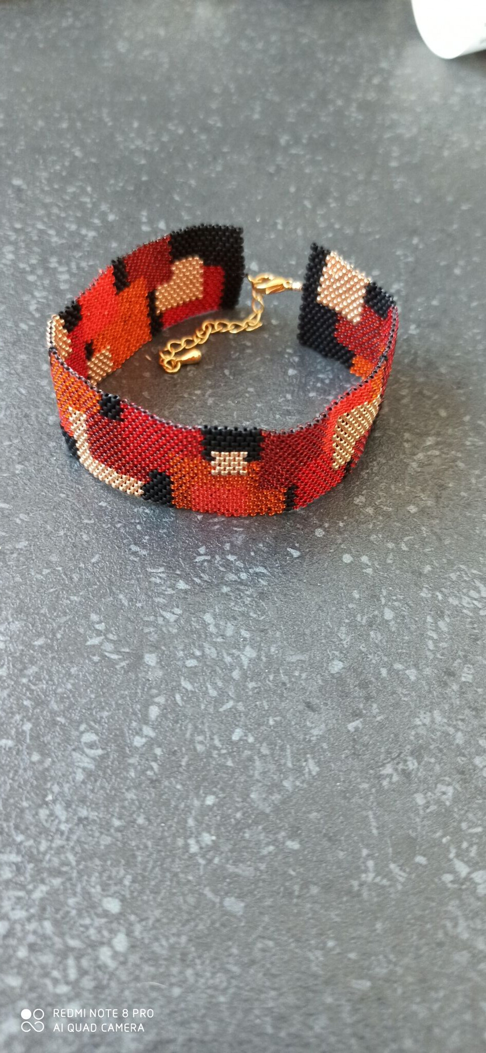 Retro 6, červené kostky  PRODÁNO